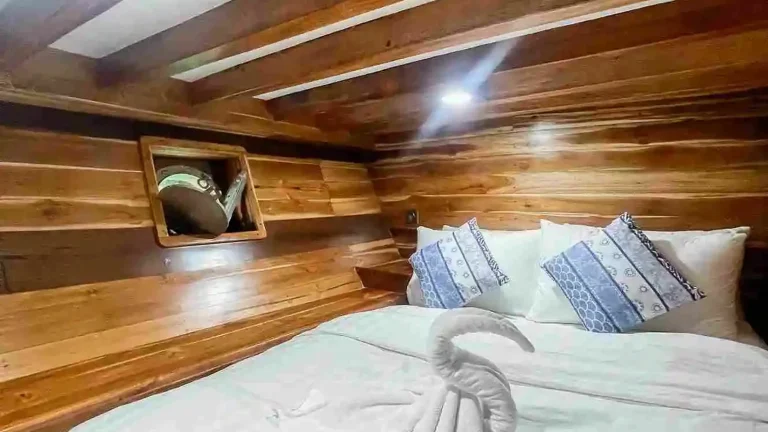 Komodo Shared Cabin vs Private Charter Cost Math