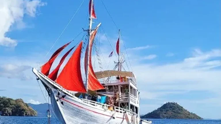 What to Pack for a Komodo Liveaboard