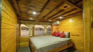 Sustainability — Best Liveaboard Komodo Atelier’s Environmental & Community Commitments